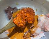 Gambar langkah 2 resipi Kari Ayam Tumis Darat.