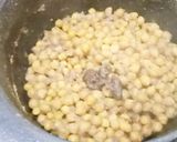 A picture of step 1 of Chat pati Chana Chat.