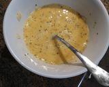 Mindent bele tojásrántotta recept fázis 2 fotója