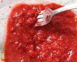 Egyszerű hideg málnakrémleves recept fázis 1 fotója
