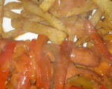 Foto del paso 5 de la receta: Longanizas al vino con pimientos
