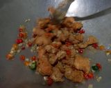 Foto langkah ke 5 dari resep Ayam Popcorn Pedas Manis.