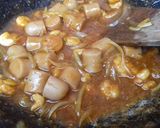 Foto langkah ke 5 dari resep Tteokbokki Keroyokkan.