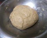 A picture of step 2 of Tandoori Roti.