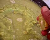 A picture of step 4 of Creamy Matar cauliflower soup.