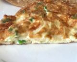 A picture of step 5 of Chessy green onion omelet.