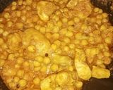 A picture of step 9 of Murgh choly.