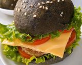 Hình bước làm 4 của món Hamburger thịt bò teriyaki