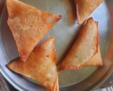 A picture of step 4 of Surati Chana Dal Samose.
