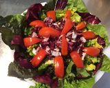 Une image de l'étape 7 de Salade de laitue frisée, trévise et tomate cœur de bœuf.