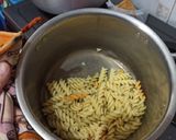 Foto langkah ke 1 dari resep Pasta Brokoli Daging untuk Anak 1 Tahun.