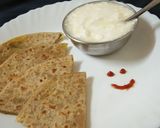 A picture of step 5 of Aloo Paratha.