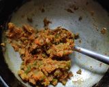 A picture of step 3 of Suji idli burger.