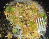 A picture of step 2 of Peri peri cheese omlette.