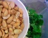 A picture of step 4 of Avocado Peanut Pesto.