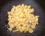 A picture of step 4 of Pineapple Halwa/Pineapple kesari.