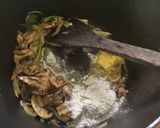 Foto langkah ke 4 dari resep Sup krim jamur.
