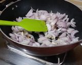 A picture of step 1 of Matar paneer.