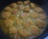 Foto del paso 3 de la receta: Albóndigas de cerdo caseras extra tiernas en amarillo