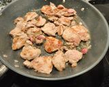 Foto del paso 4 de la receta Solomillo con anacardos, almendras y un toque de salsa yogur y miel