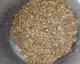 A picture of step 1 of Lentils with cabbage.