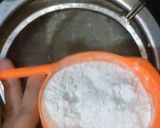 A picture of step 4 of Orange wonder cake.