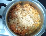 A picture of step 3 of Gajar ka halwa.