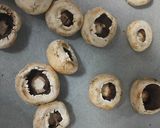 Foto del paso 1 de la receta 🍄Champiñones rellenos de queso feta 🧀🇬🇷