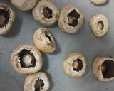Foto del paso 1 de la receta: 🍄Champiñones rellenos de queso feta 🧀🇬🇷