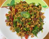 A picture of step 4 of Stir-Fried Ground Pork with Dried Chili and Holy Basil.