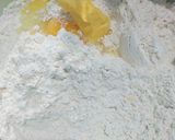 Foto langkah ke 1 dari resep *Donat Kampung Varian Topping (IRIT BAHAN+No Mixer).