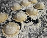 Foto del paso 3 de la receta: Sorrentinos de Ricota y espinacas