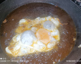 Foto del paso 3 de la receta: Huevos fritos con chorizo, pimiento y patatas