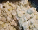 A picture of step 1 of Mushy Peas with Toast.