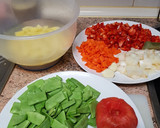 Foto del paso 1 de la receta: Ciorba ardeleneasca de fasole verde (guiso de judías verdes)