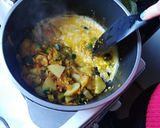 Foto del paso 2 de la receta: Churrascos de pollo con verduras salteadas y huevo
