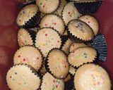 Foto langkah ke 4 dari resep Cupcake mini / bolu kering.