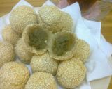 Foto langkah ke 5 dari resep Onde-onde isi kumbu kacang hijau no mleyot" hihihi ^ _ ^.