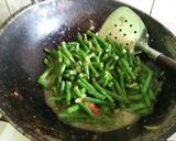 Foto langkah ke 8 dari resep Tumis Kacang Panjang Paling Simple + Enak.