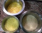 A picture of step 1 of Thavala adai.