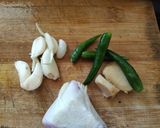 A picture of step 3 of Yum prawn curry.