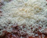 Foto langkah ke 4 dari resep Sausage Pizza No-Knead (No Ulen).