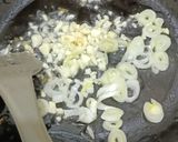 Foto langkah ke 2 dari resep Bihun Udang Pedas.