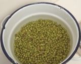 Foto langkah ke 1 dari resep Bubur Kacang Hijau Sederhana.