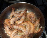 Foto del paso 3 de la receta: Camarones al ajillo😋