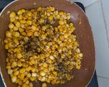 Foto langkah ke 5 dari resep Garlic Butter Corn.