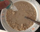 Foto del paso 1 de la receta: ¡Desayuno en 10 minutos! Avena con frutas ❤️🍐