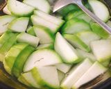Hình bước làm 2 của món Canh Bí Xanh Nấu Tôm