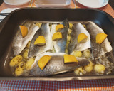 Foto del paso 12 de la receta: Filetes de Lubina al horno con Limón y patatas