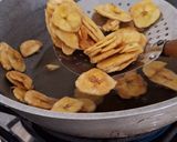 Foto langkah ke 5 dari resep Keripik Pisang.